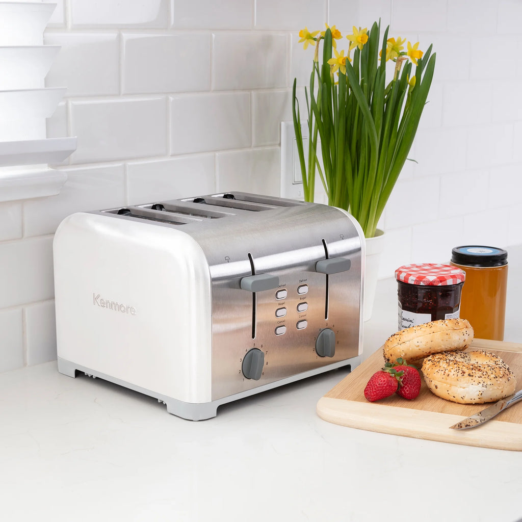 4-Slice Stainless Steel Toaster with Dual Controls T34465