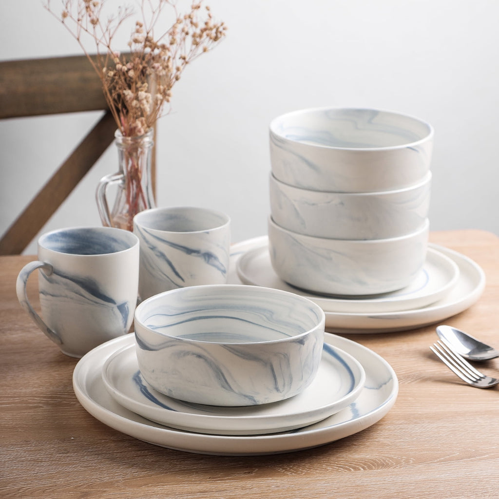 24-Piece Porcelain Blue Dinnerware Set Z2726
