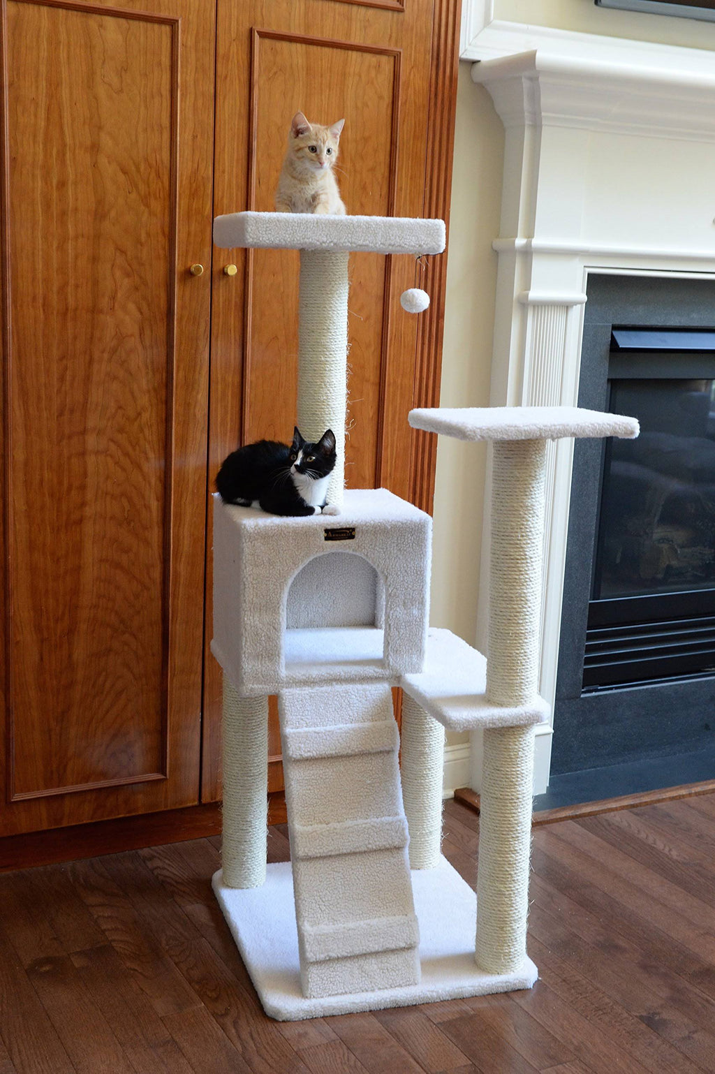 Ivory Cat Tree Y355