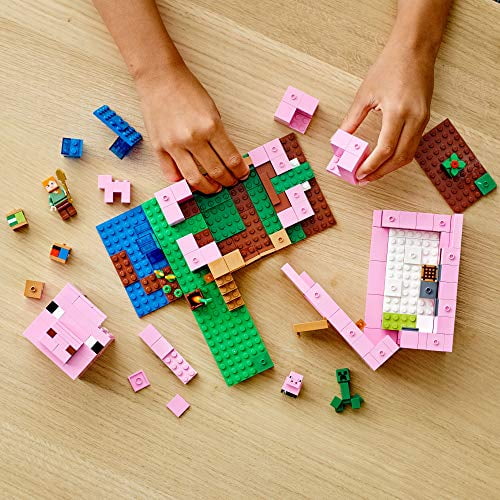 Minecraft Pig House Building Toy with 2 Pig Figures R589