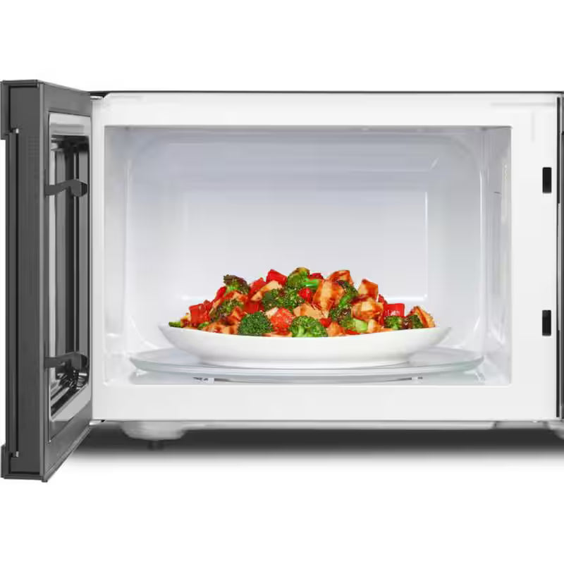 1.6 cu. ft. White Countertop Microwave Z96121