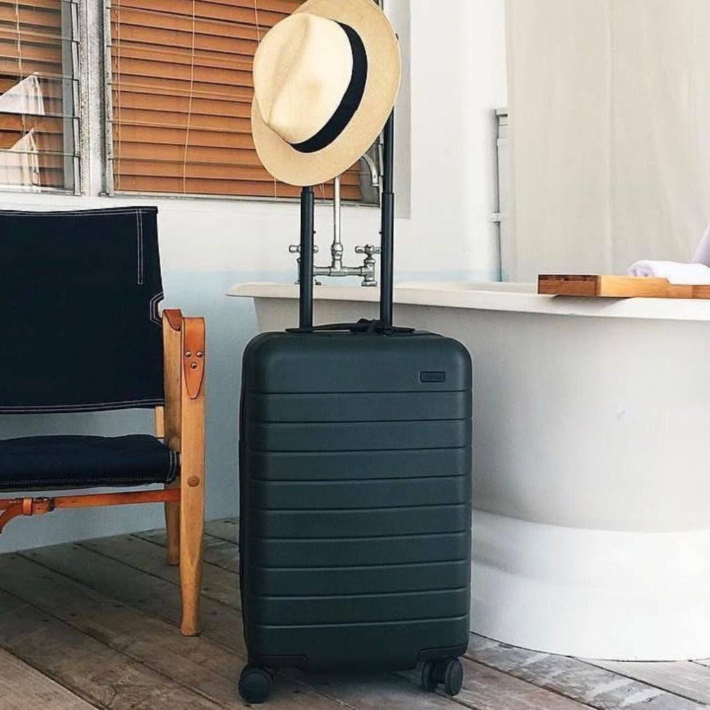 Green Carry-On with Built-in Battery V66192