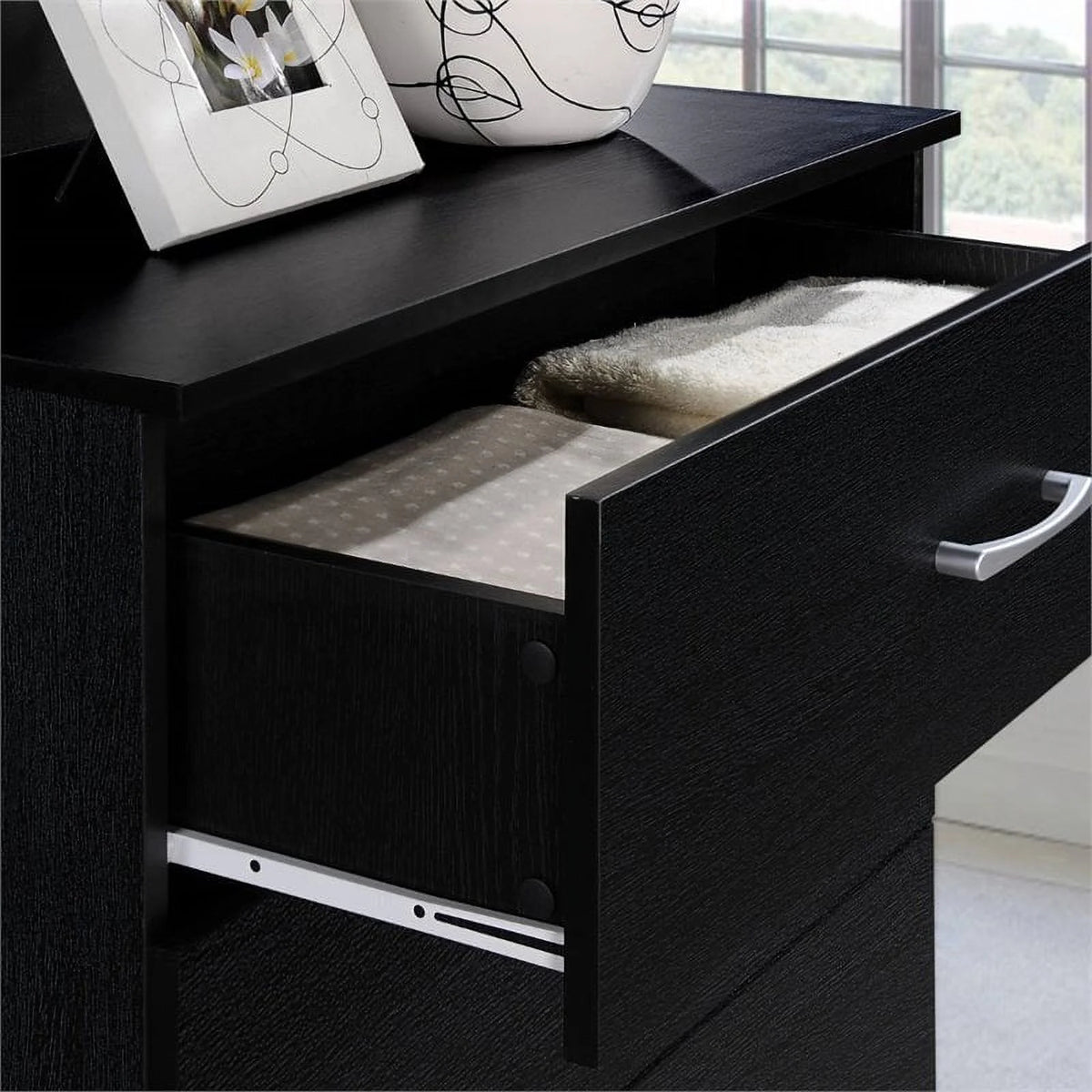 2 Piece Black Wood Bedroom Set B426