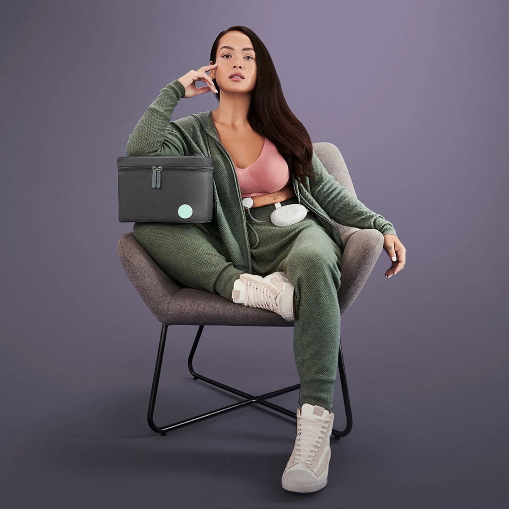 Hands-Free Electric Breast Pump with Bag R6592