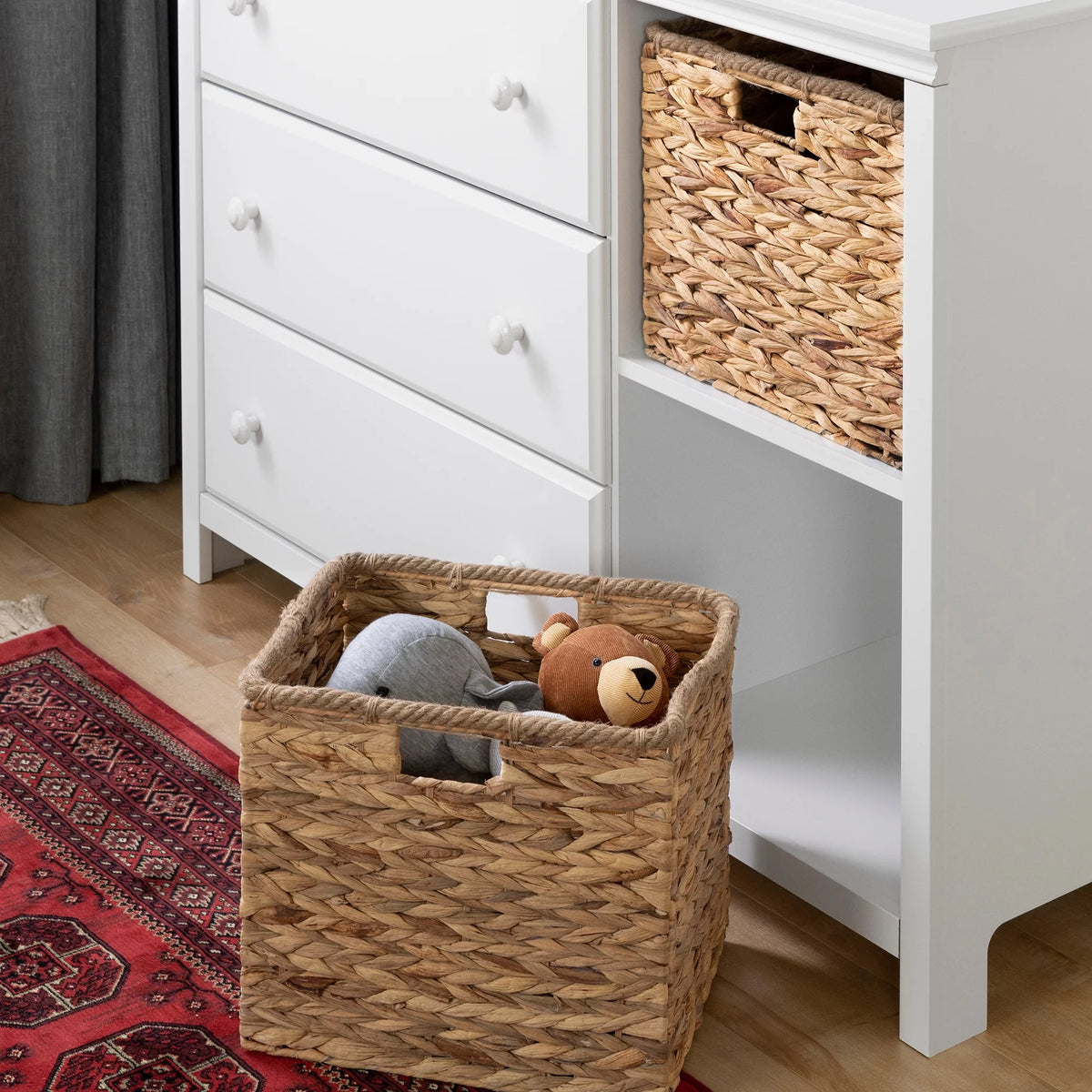 3-Drawer Dresser with Baskets Q515