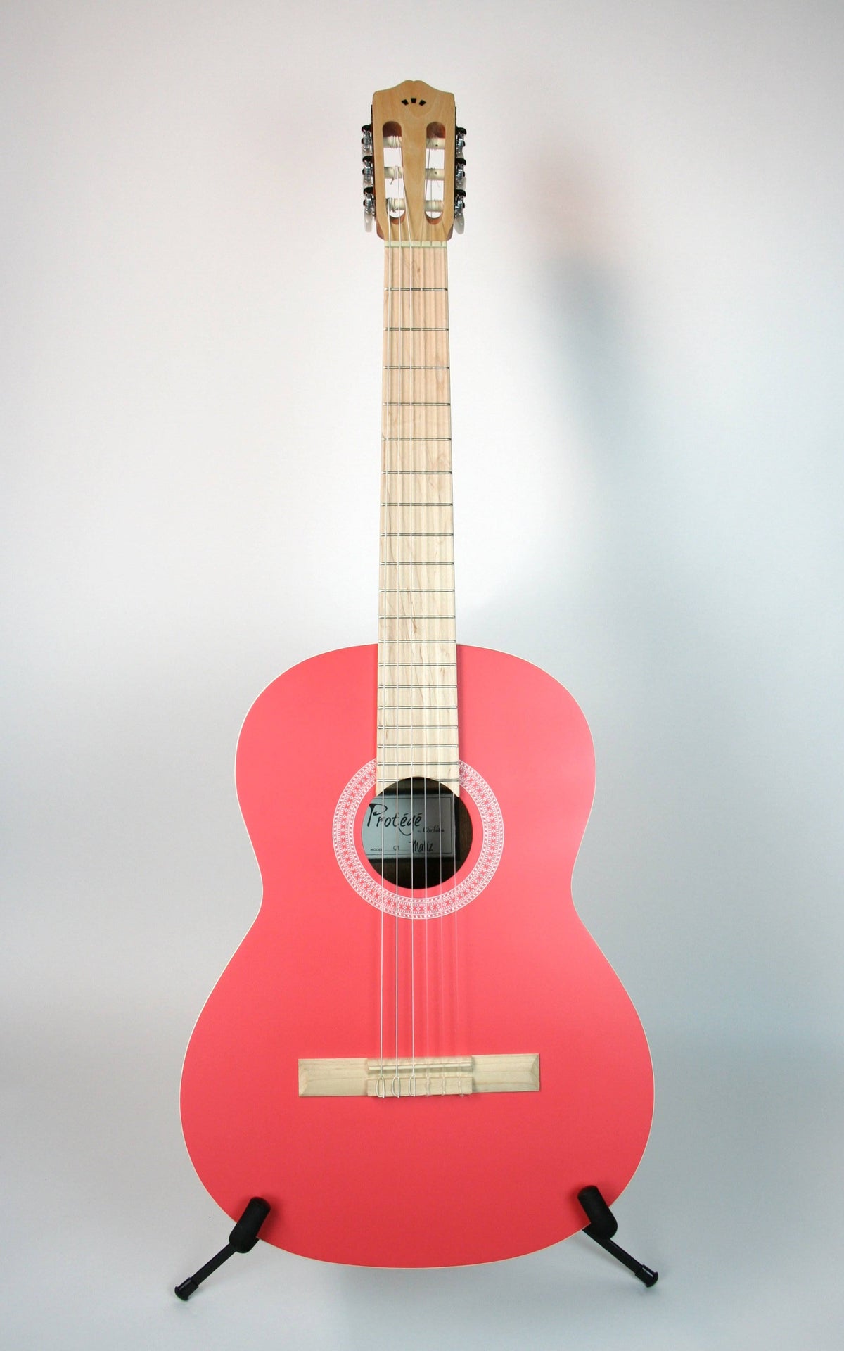 Coral Classical Guitar D58711