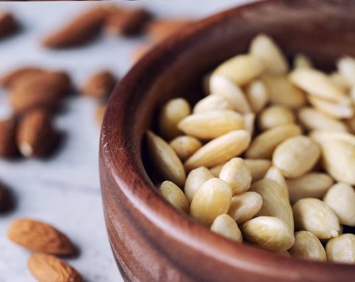 Organic Blanched Whole Almonds, 8 Pounds K10127