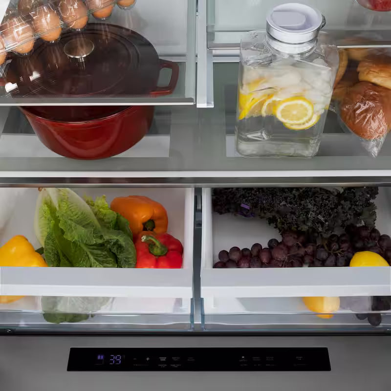 4-Door French Door Refrigerator with Ice and Water Dispenser Q226