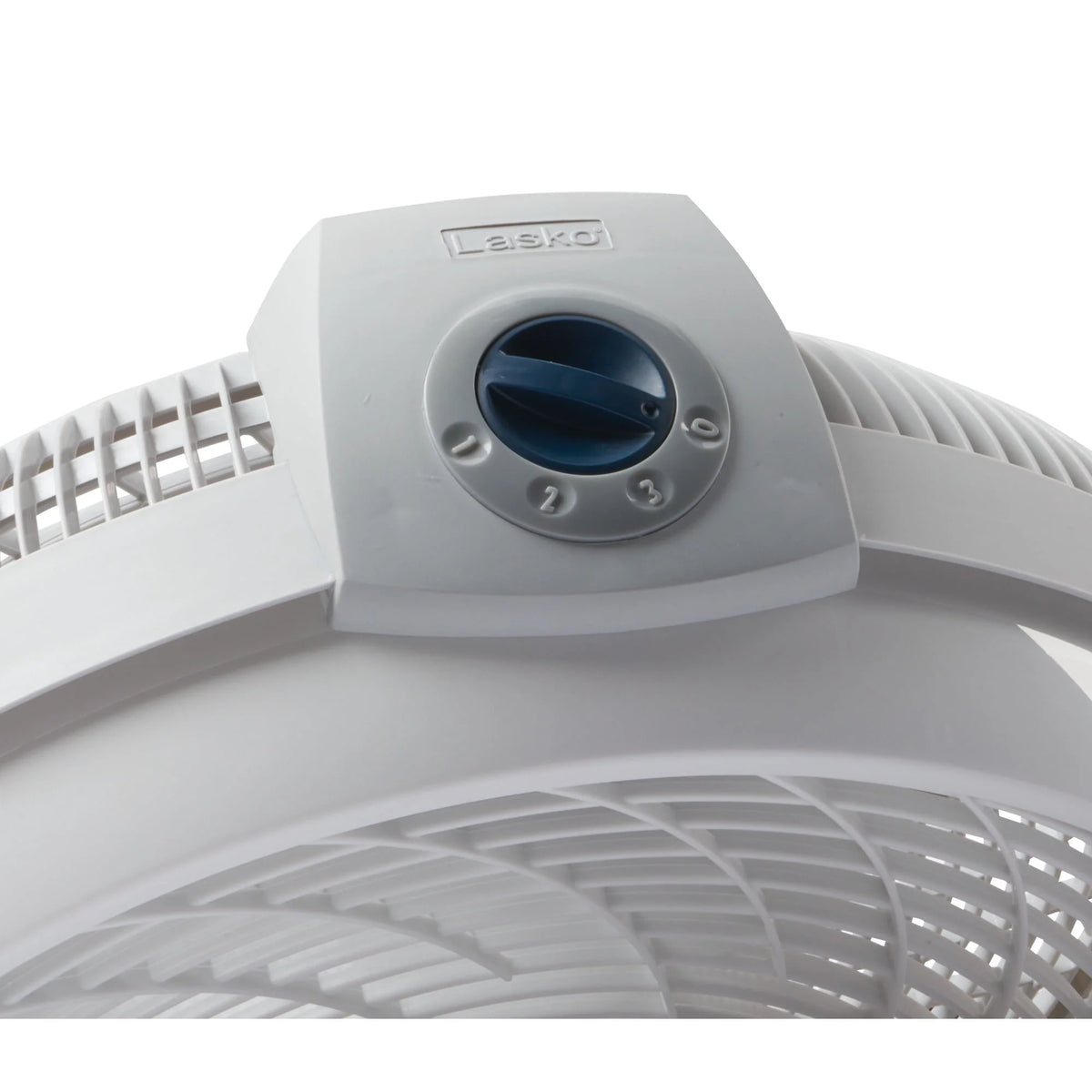 20 Inch Portable Pivoting Fan, White E3819