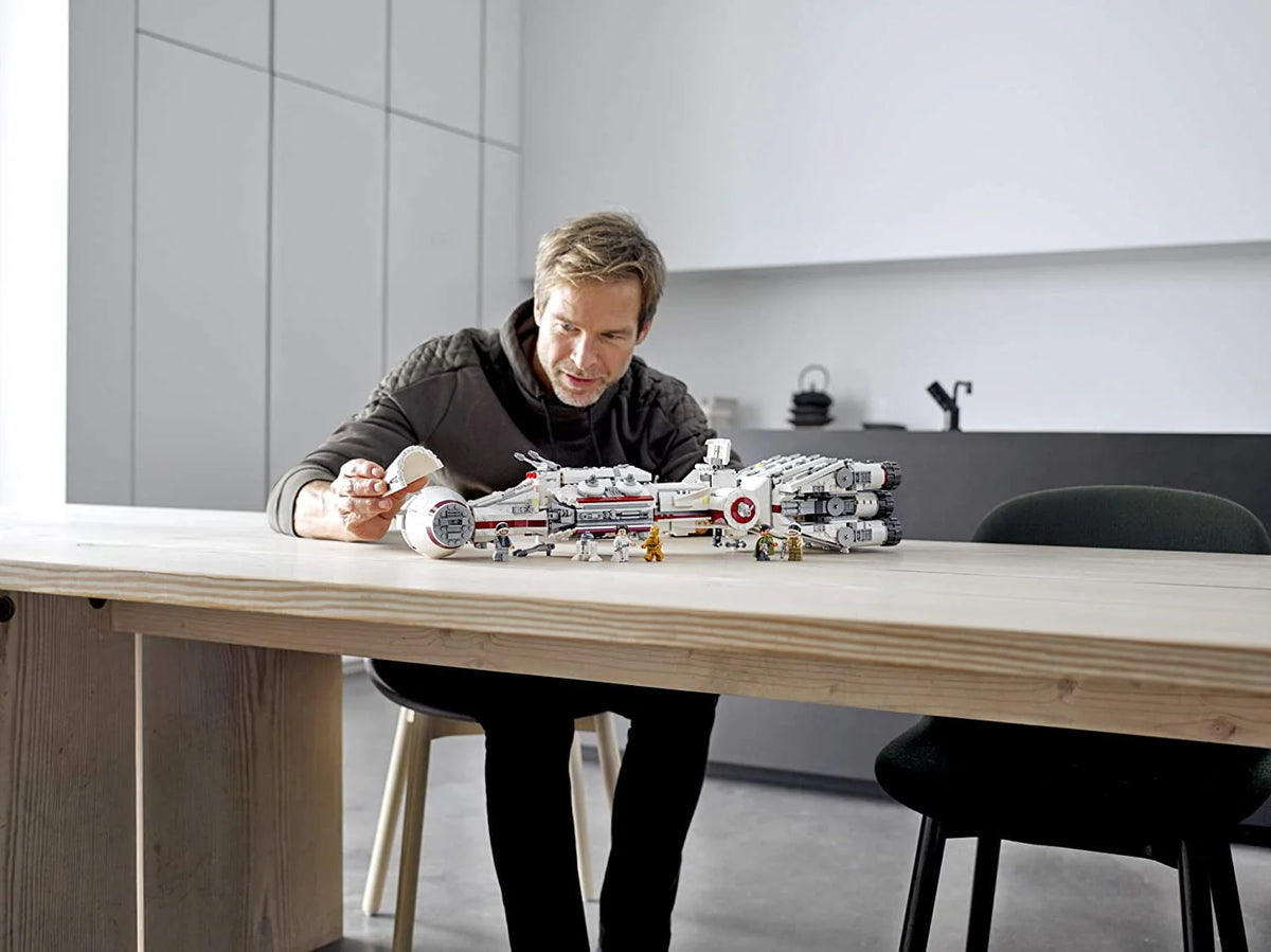 Building Kit (1768 Pieces) V131
