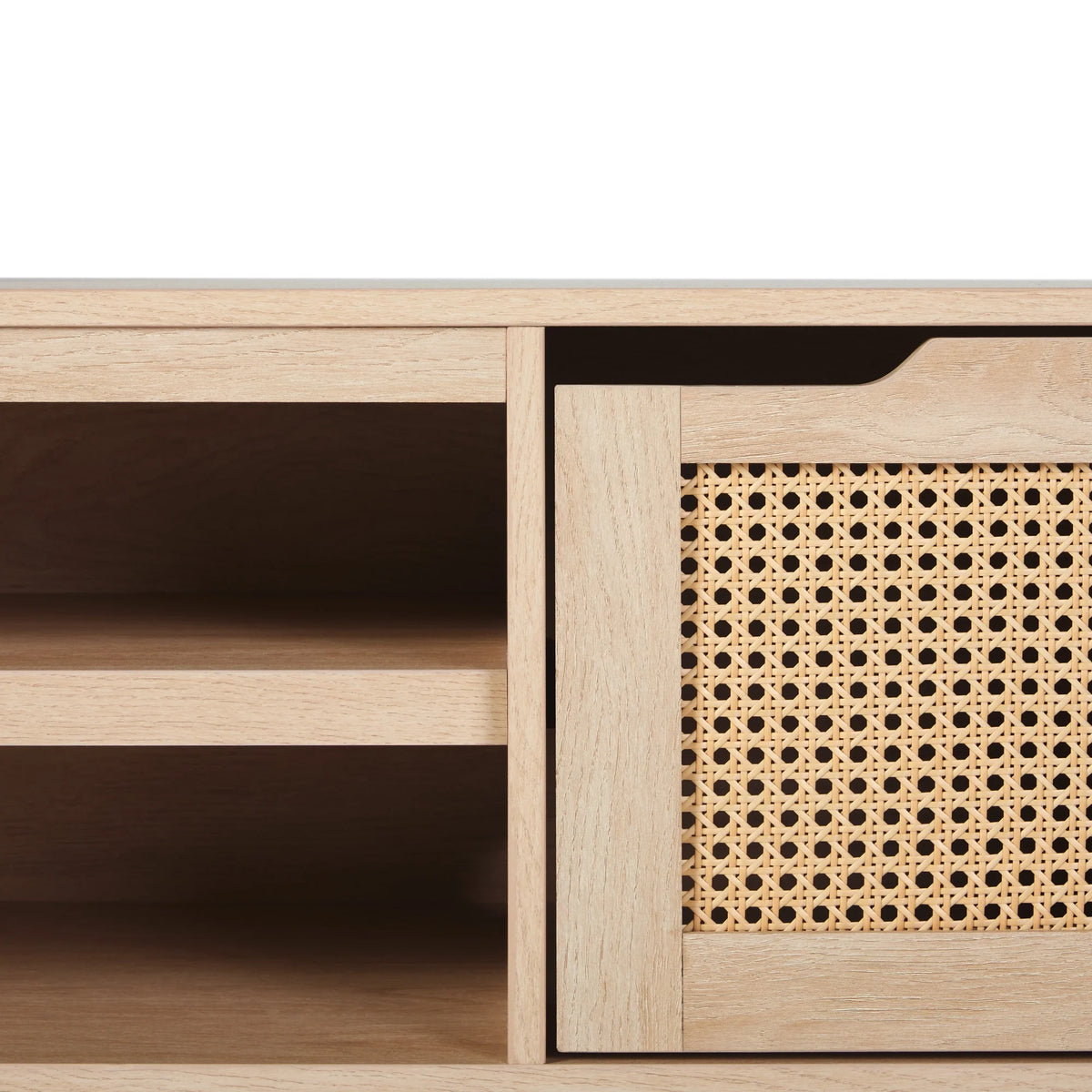 Boho 2-Door Rattan TV Stand R904