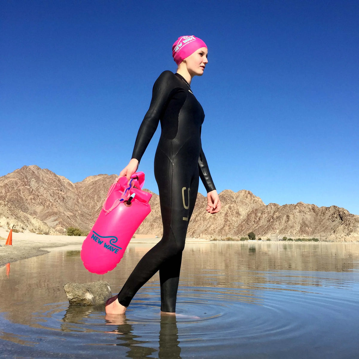 Pink PVC 15 Liter Swim Buoy Drybag E688344