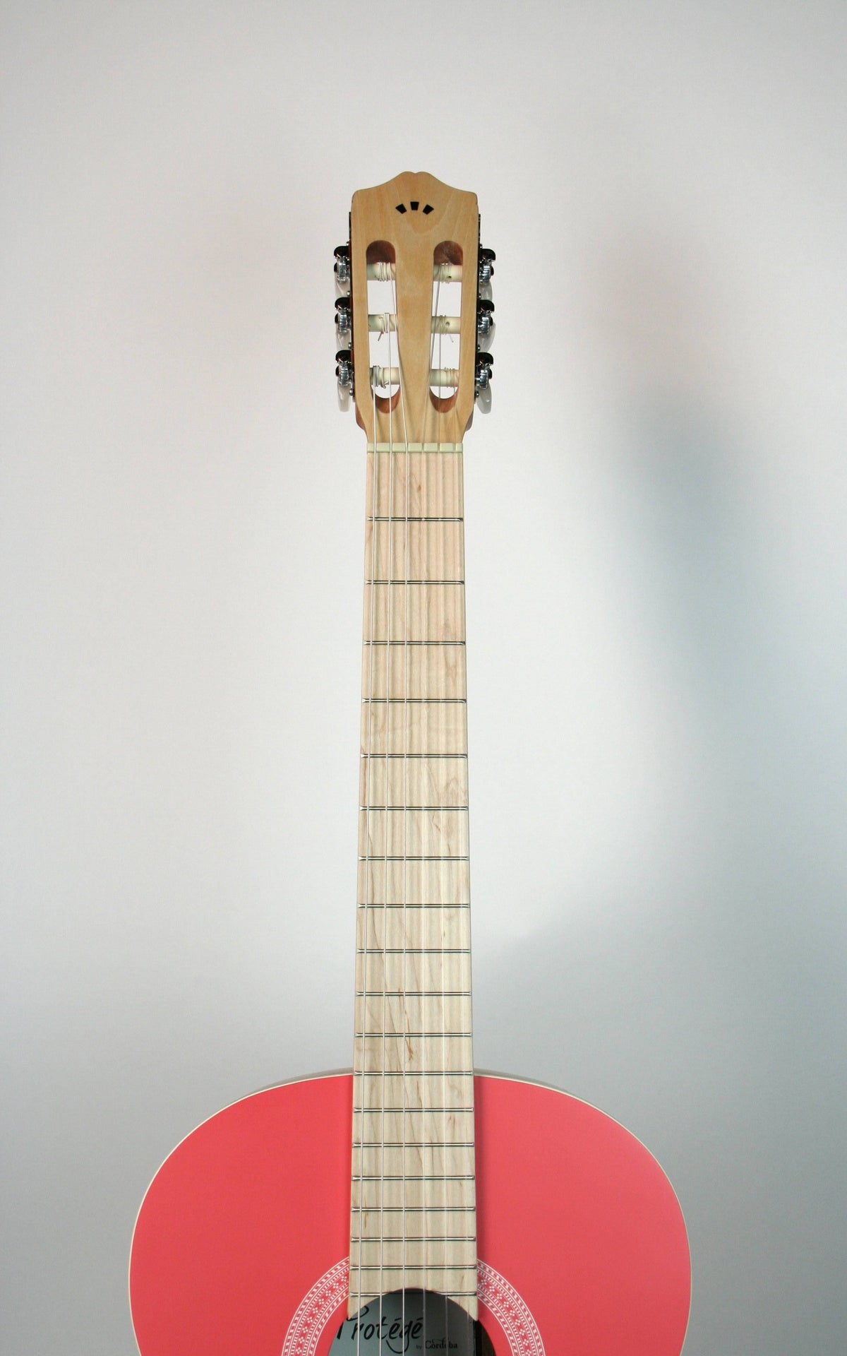 Coral Classical Guitar D58711