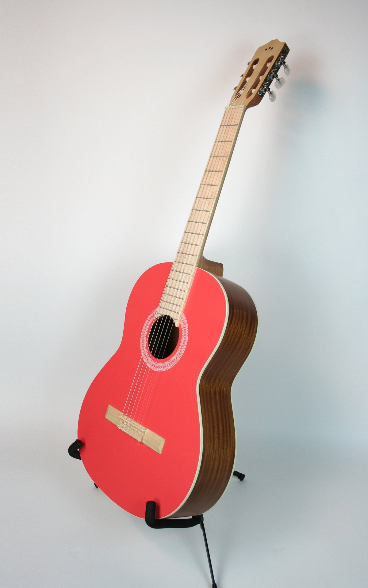 Coral Classical Guitar D58711