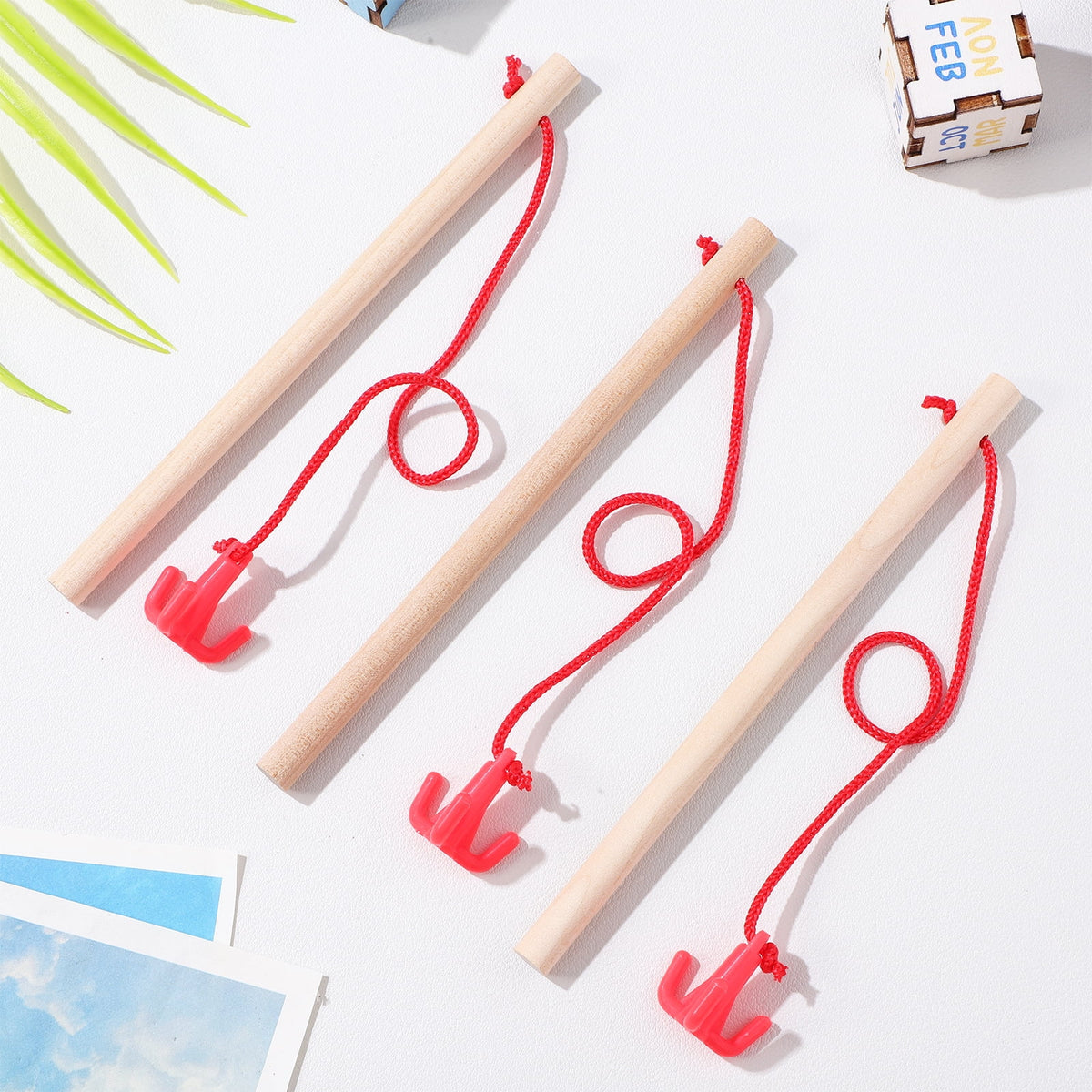 8 Pcs Magnetic Fishing Poles Wooden Fishing Rods Fishing Game Tools Early Educational Plaything K392081