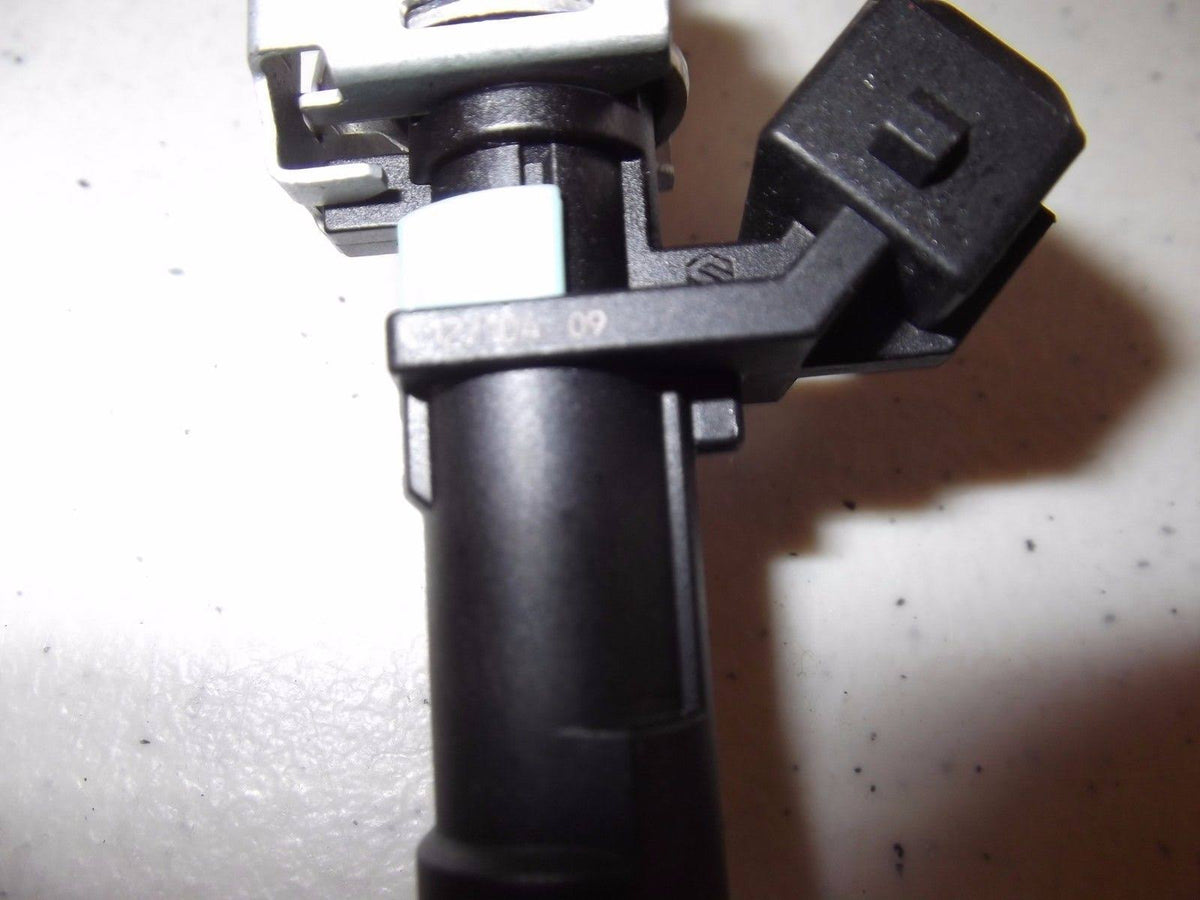 Fuel Injector Rail Kit S48830